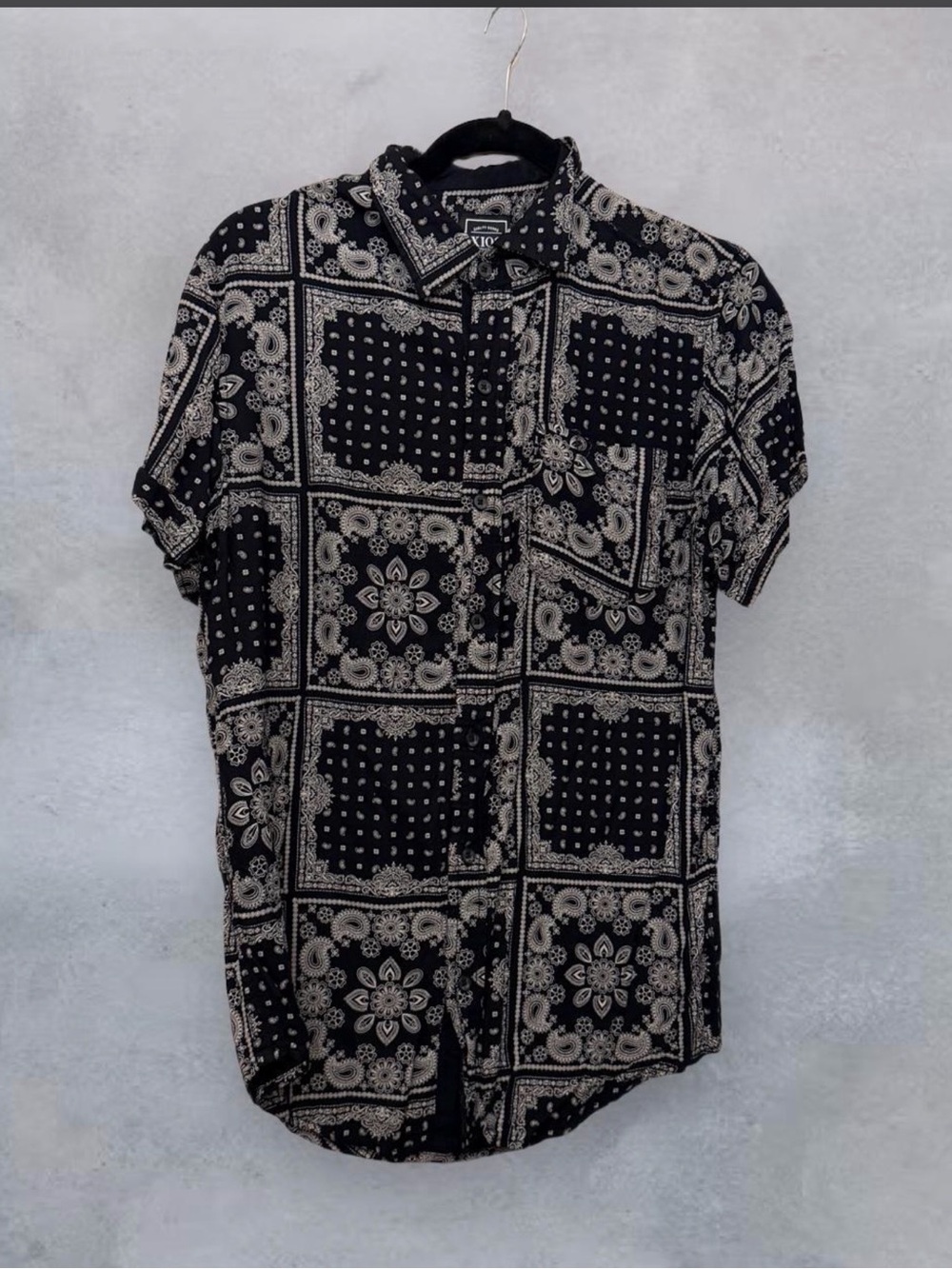 Men's Black & Cream Bandana Print Short-Sleeve Button Shirt